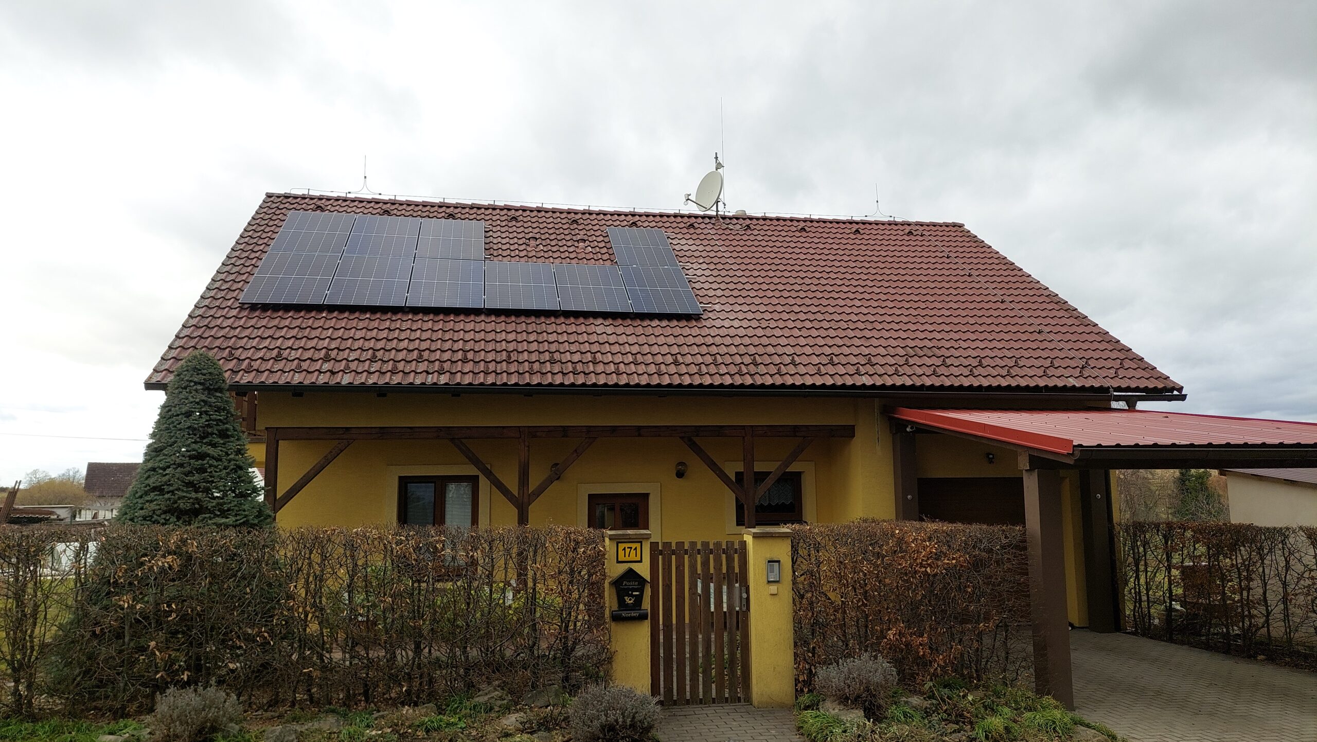 Fotovoltaická elektrárna v Semicích